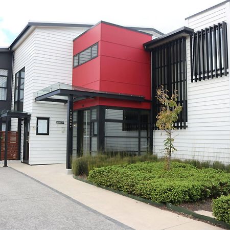 Ava Lodge Lower Hutt Exterior photo